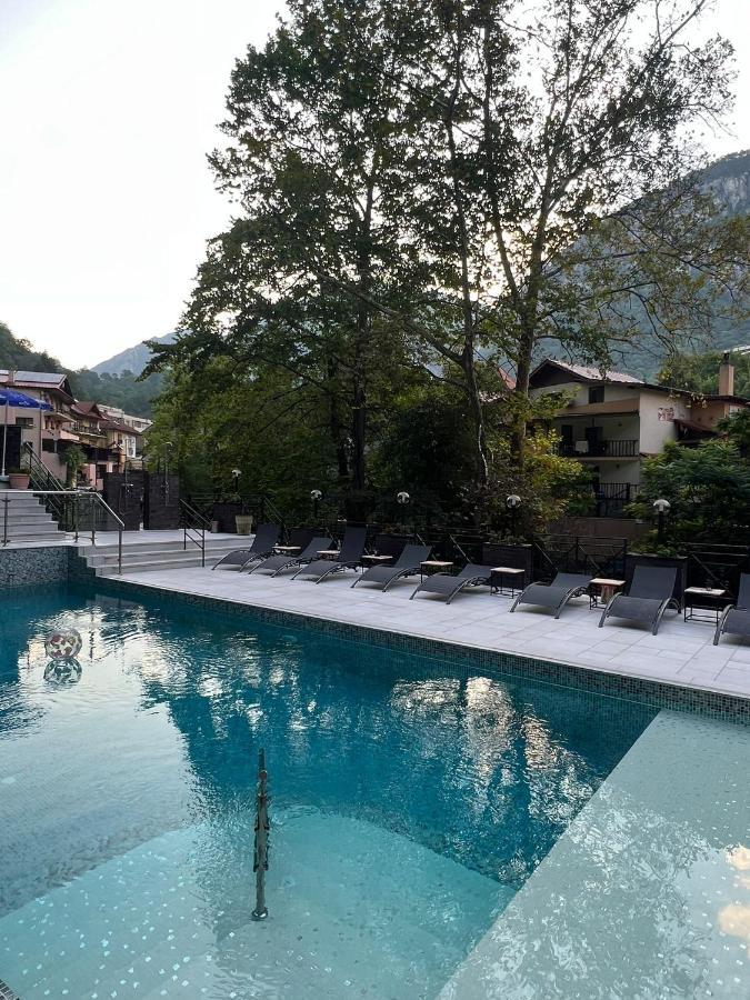 Hotel Holiday Maria Băile Herculane Exteriér fotografie