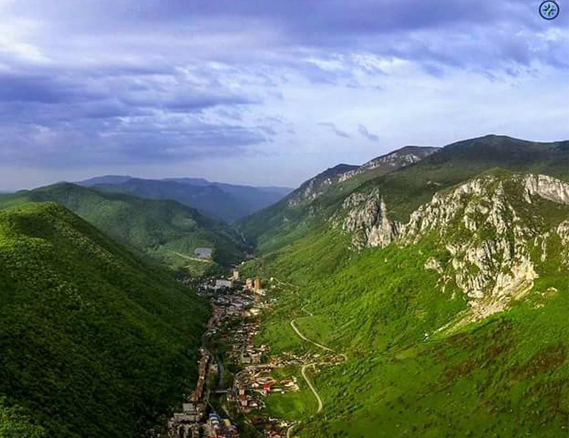 Hotel Holiday Maria Băile Herculane Exteriér fotografie
