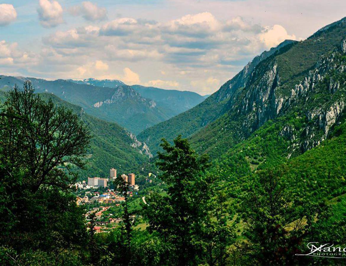 Hotel Holiday Maria Băile Herculane Exteriér fotografie