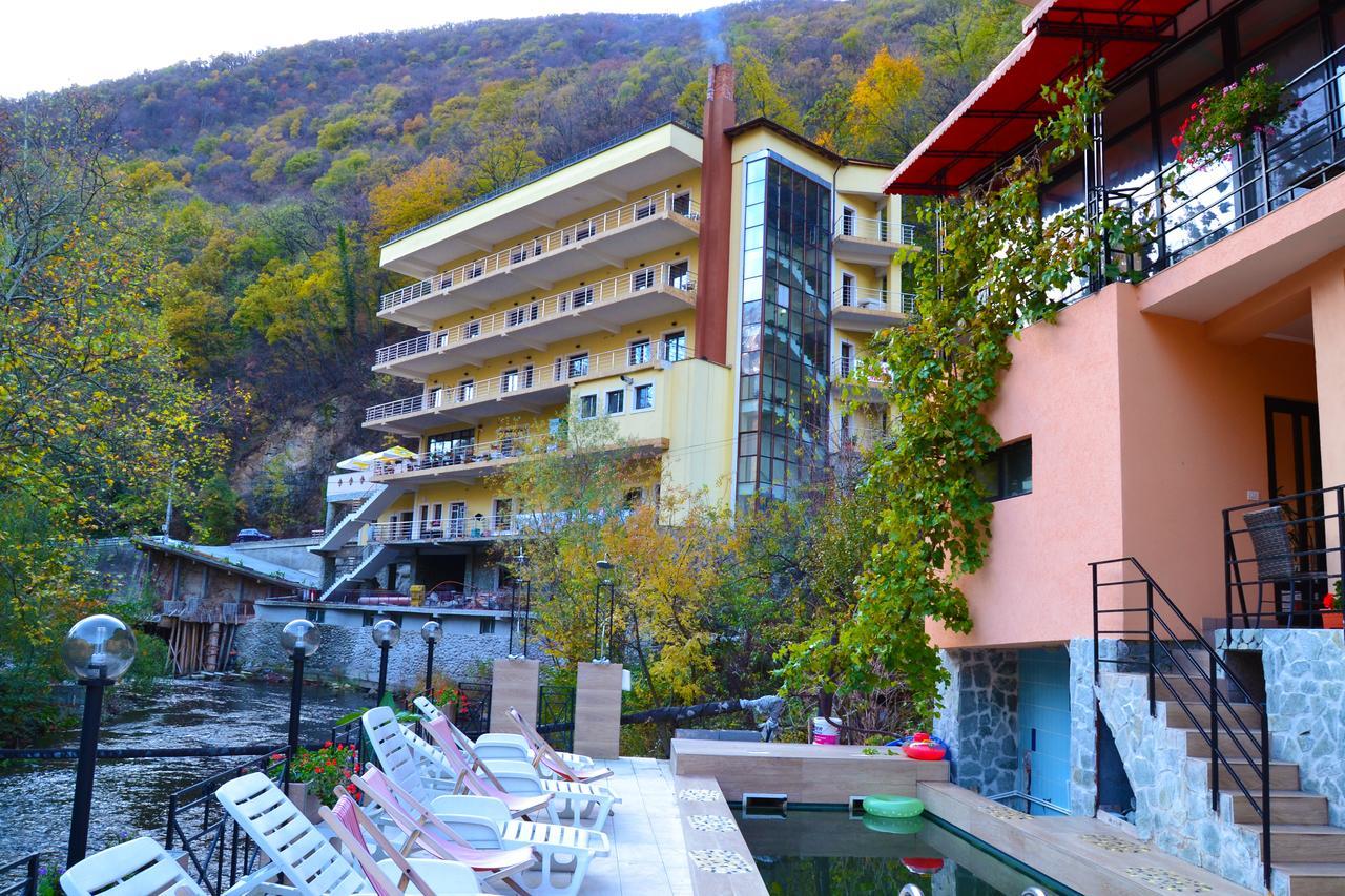 Hotel Holiday Maria Băile Herculane Exteriér fotografie